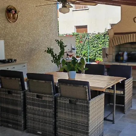 - D'hotes L'occitania Oda ve Kahvaltı