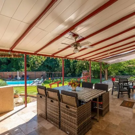 Alojamento de Acomodação e Pequeno-almoço - D'hôtes Indépendante Avec Terrasse L'occitania 60m2
