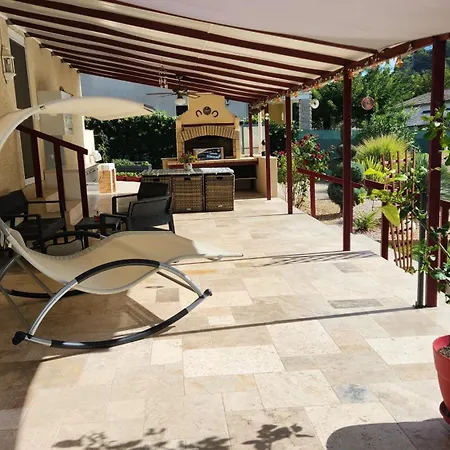 - D'hôtes Indépendante Avec Terrasse L'occitania 60m2 Alojamento de Acomodação e Pequeno-almoço 3*