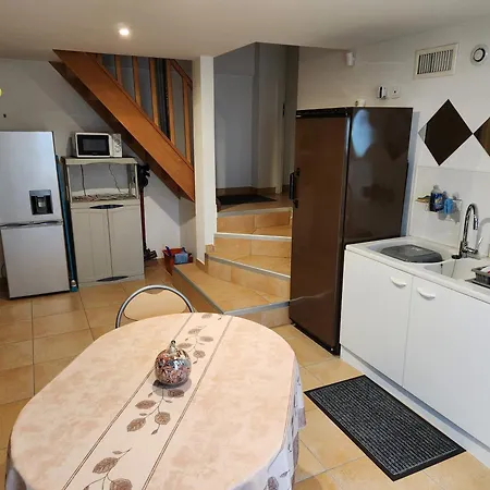 Alojamento de Acomodação e Pequeno-almoço - D'hôtes Indépendante Avec Terrasse L'occitania 60m2 3*